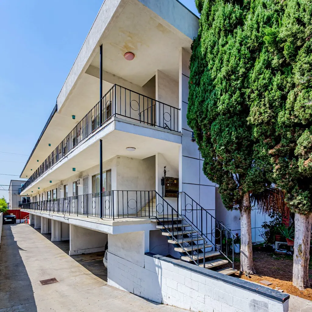 Wide angle view of 2-story multifamily property
