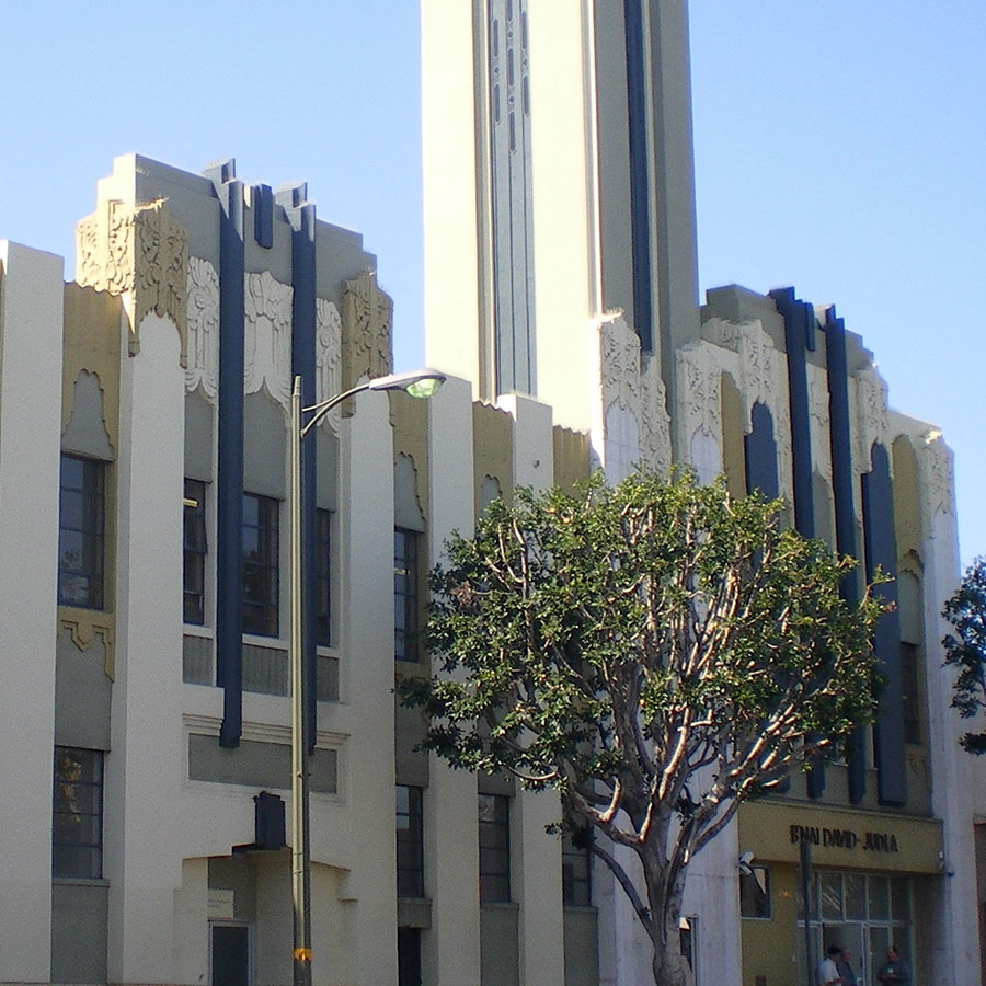 Art Deco building in Pico-Robertson